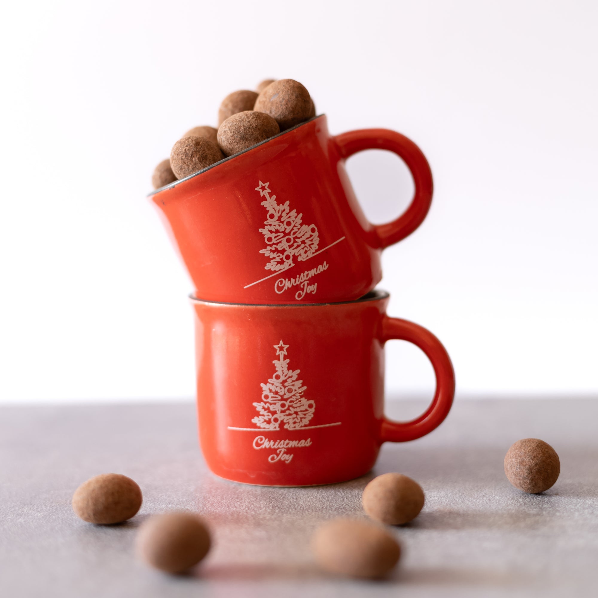 Tazzine con dragées di chicchi di caffè