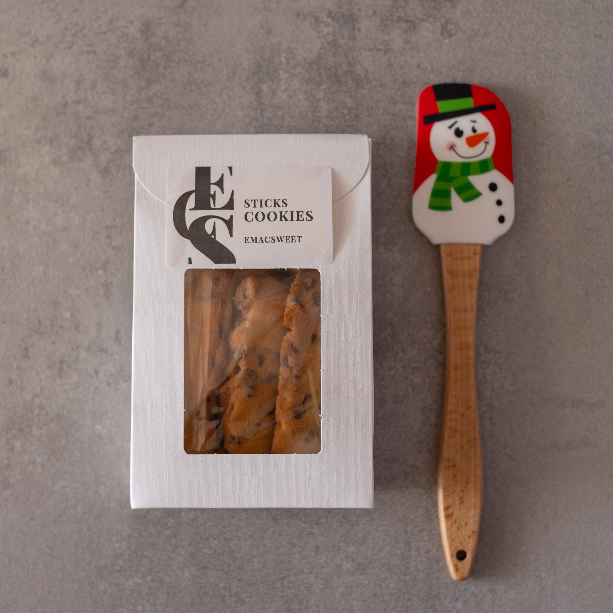 Biscotti con spatola in silicone